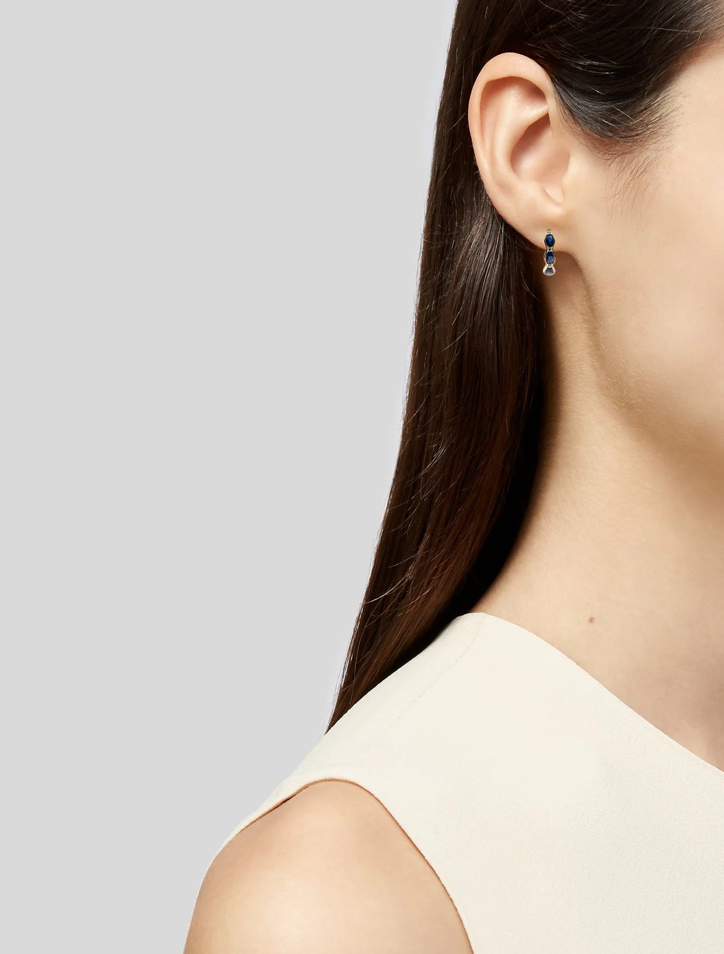 Oval Blue Stone 14K Yellow Gold Earring